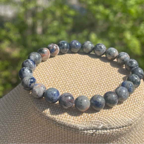 Sodalite crystal bracelet - Picture 2 of 4